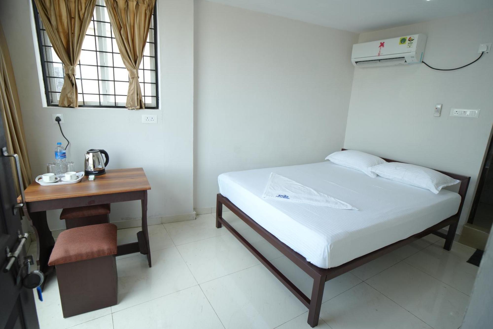Hotel Port View Residency Pvr Nedumbassery Exterior foto