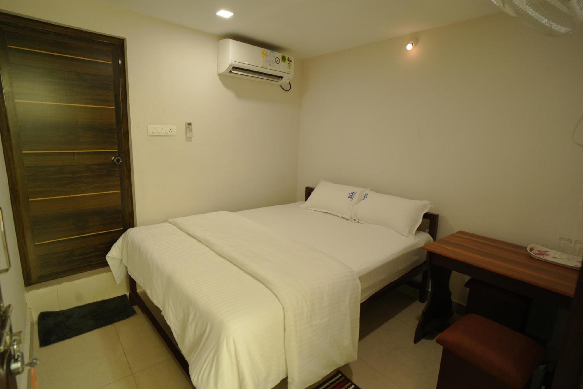 Hotel Port View Residency Pvr Nedumbassery Exterior foto