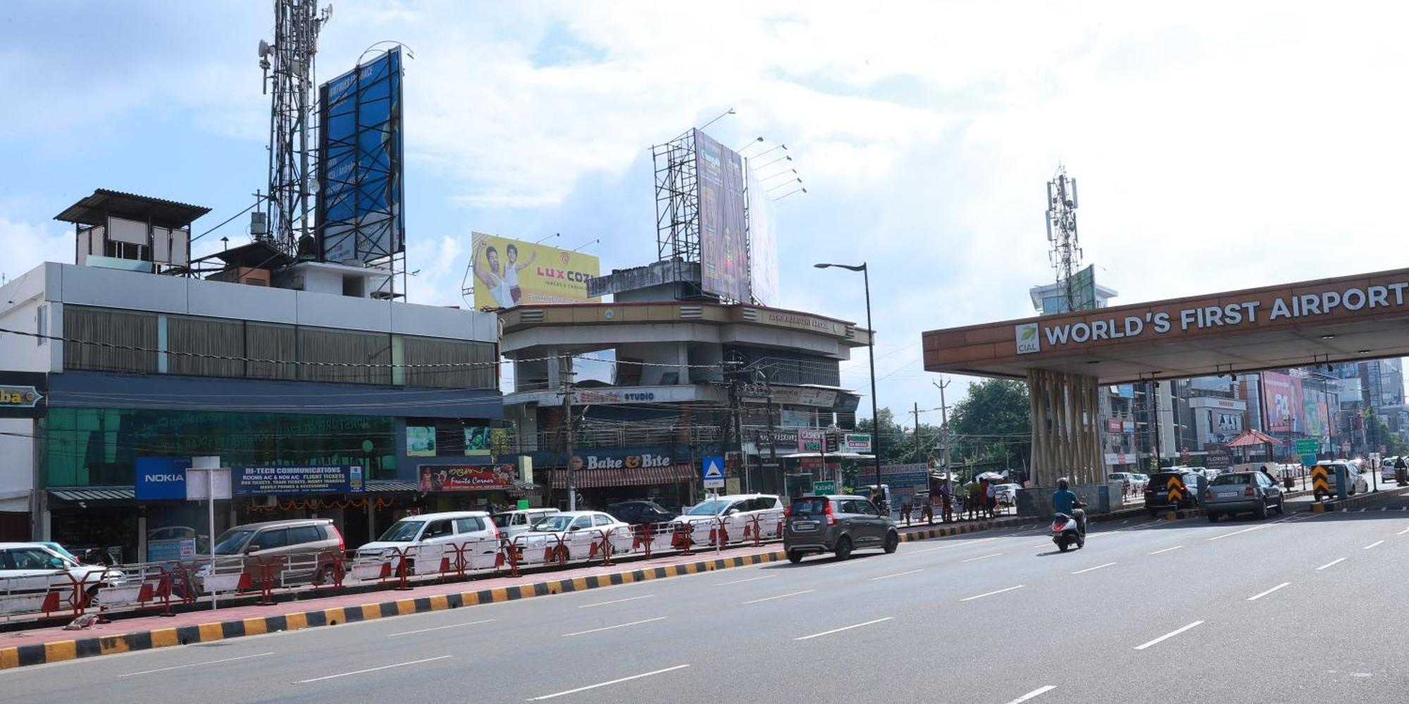 Hotel Port View Residency Pvr Nedumbassery Exterior foto