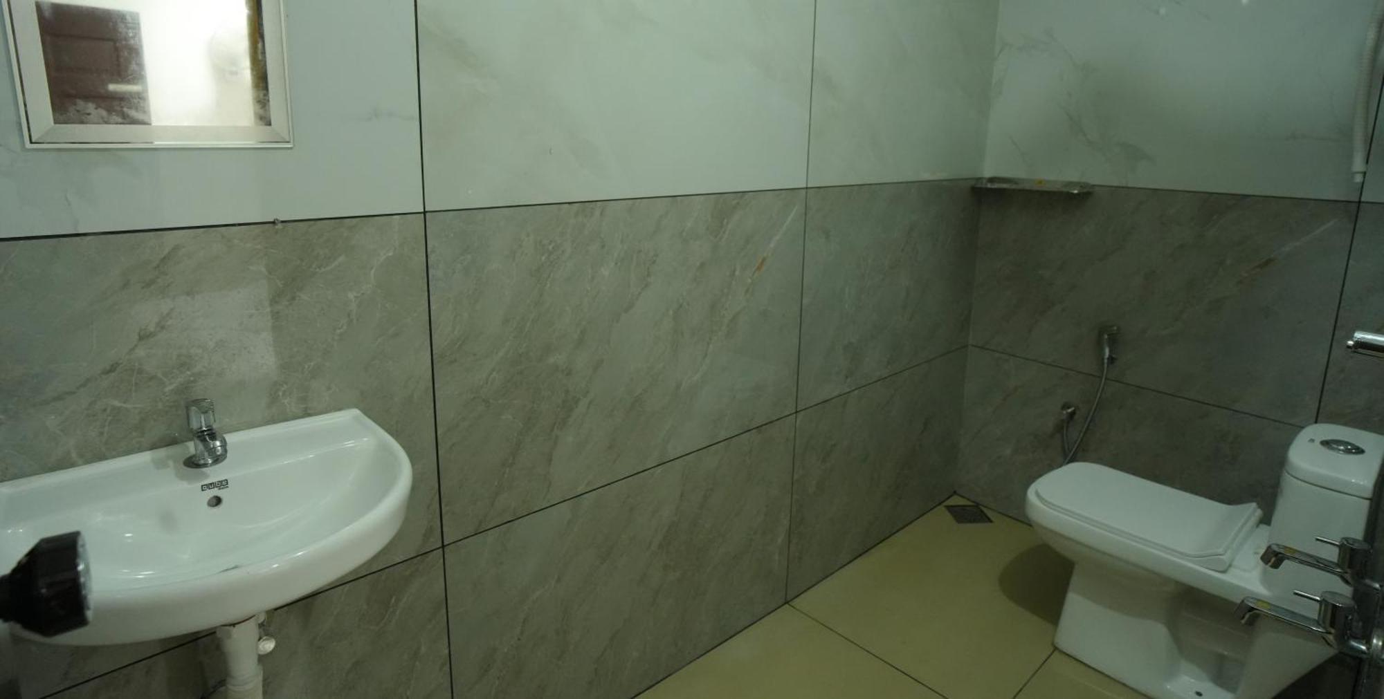 Hotel Port View Residency Pvr Nedumbassery Exterior foto